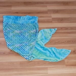 Mermaid Tail Blanket - Comfy Tails
